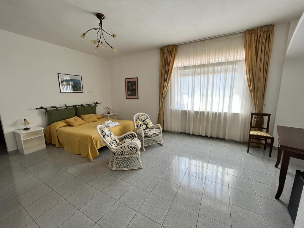 Villa Loreta Forio di Ischia Екстериор снимка