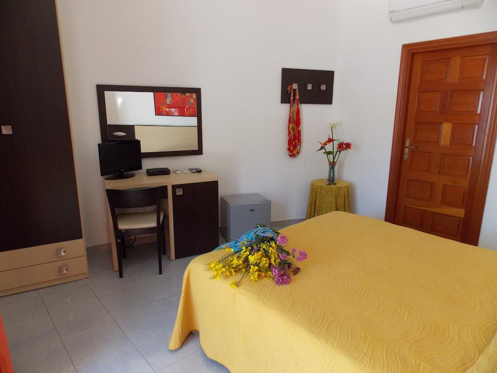 Villa Loreta Forio di Ischia Екстериор снимка