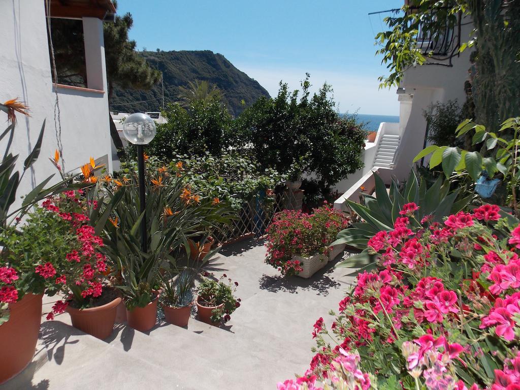 Villa Loreta Forio di Ischia Екстериор снимка