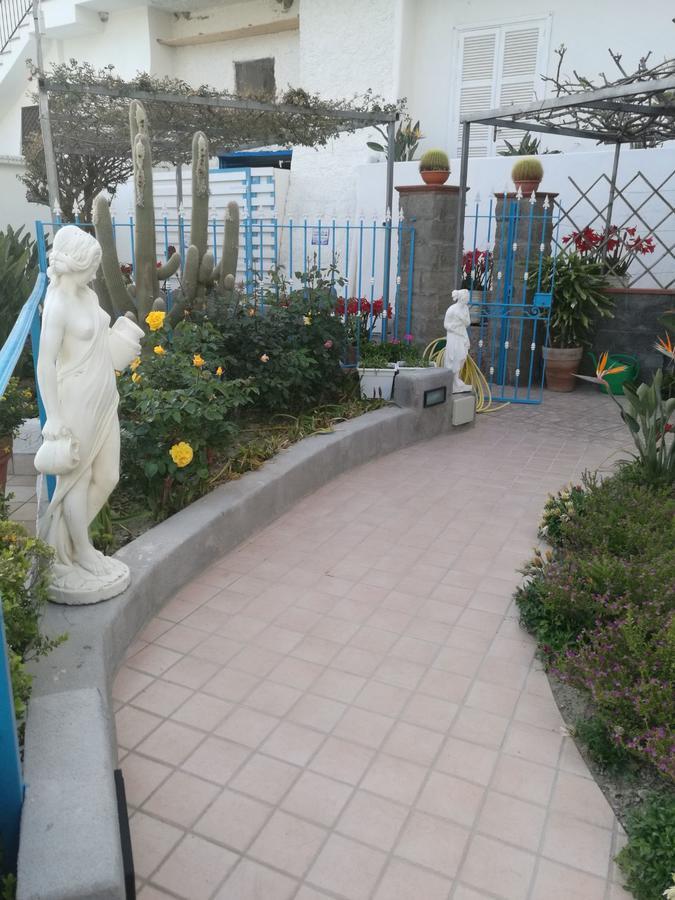 Villa Loreta Forio di Ischia Екстериор снимка