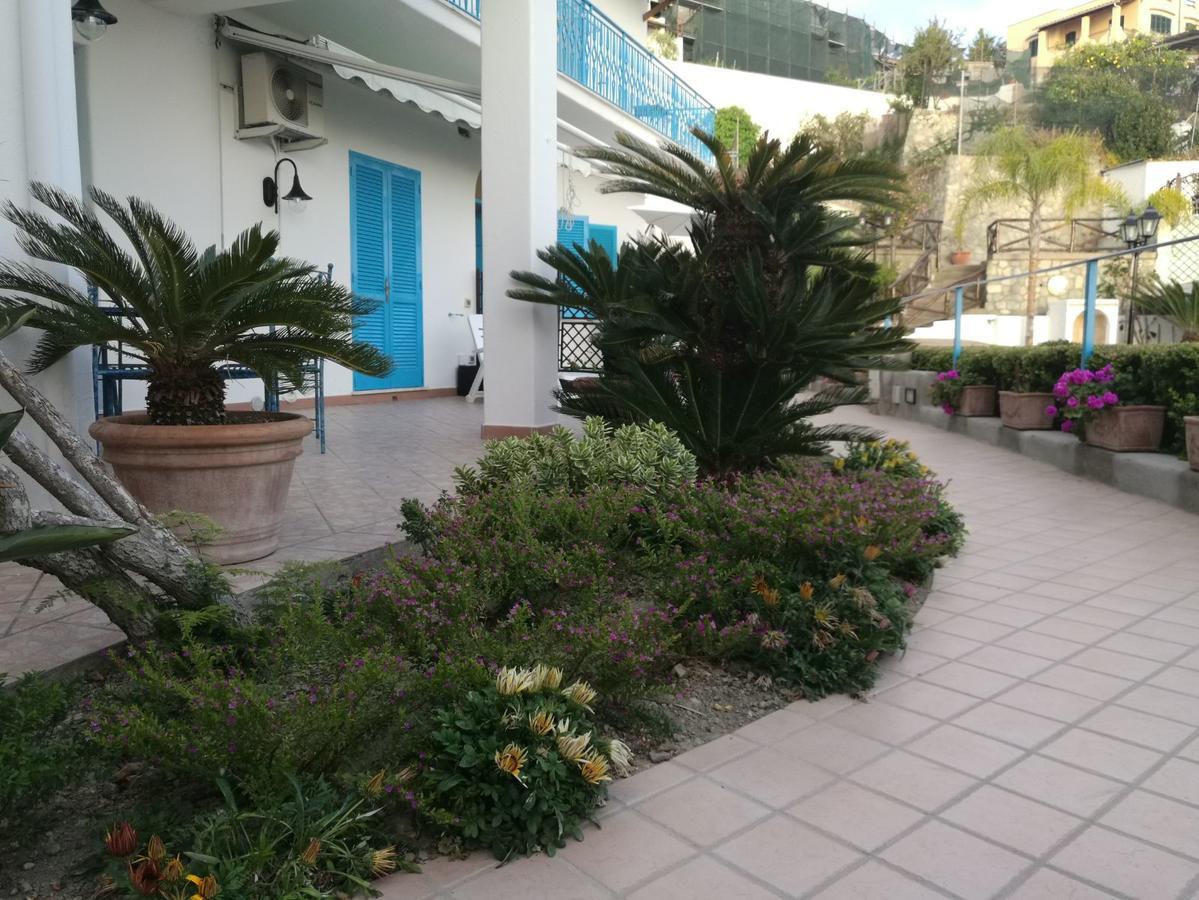 Villa Loreta Forio di Ischia Екстериор снимка
